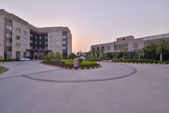 Fortune Park Orange- Member Itc Hotel Group