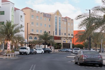 Warwick Al Jubail Hotel