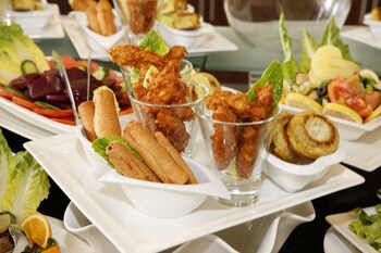 Warwick Al Jubail Hotel