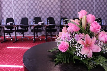 Warwick Al Jubail Hotel
