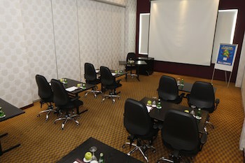 Warwick Al Jubail Hotel