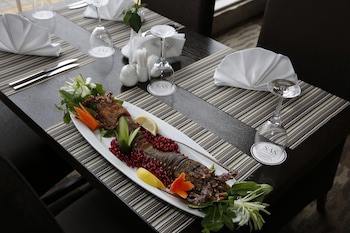 Warwick Al Jubail Hotel