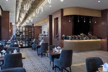 Warwick Al Jubail Hotel