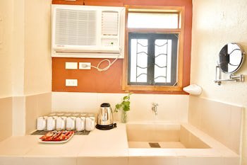 Agos Boracay Rooms + Beds