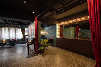 Cho Hotel