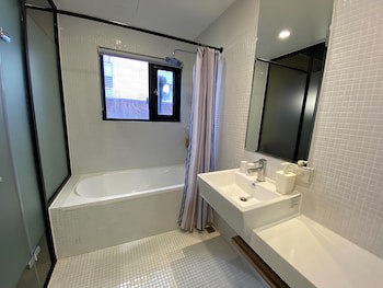 Cho Hotel
