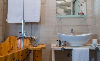 Pirrion Wellness Hotel