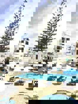 Florea Hotel Apartments