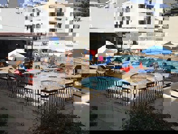 Florea Hotel Apartments