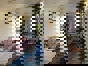 Florea Hotel Apartments