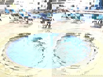 Florea Hotel Apartments