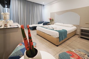 Nicholas Color Hotel fotoğrafı