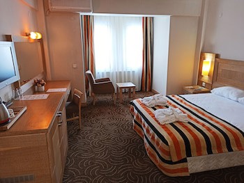 Crystal Kaymakli Hotel & Spa