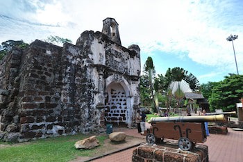 Fenix Inn