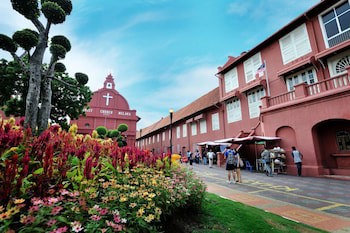 Fenix Inn