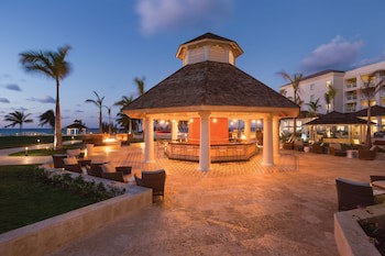 Hyatt Ziva Rose Hall - All Inclusive