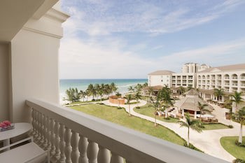Hyatt Ziva Rose Hall - All Inclusive