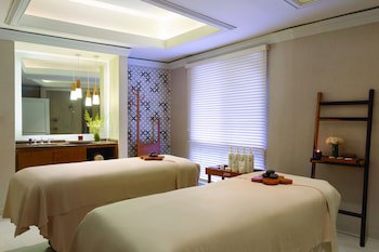 Hyatt Ziva Rose Hall - All Inclusive