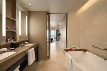 Hyatt Ziva Rose Hall - All Inclusive