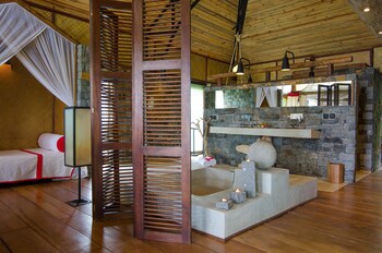 Princesse Bora Lodge & Spa