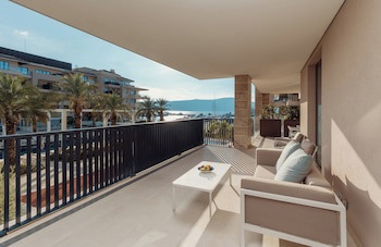Regent Porto Montenegro & Residences