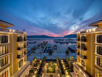 Regent Porto Montenegro & Residences