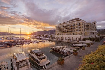 Regent Porto Montenegro & Residences