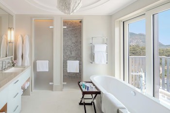 Regent Porto Montenegro & Residences