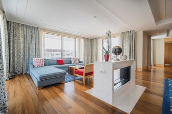 Regent Porto Montenegro & Residences