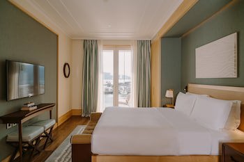 Regent Porto Montenegro & Residences