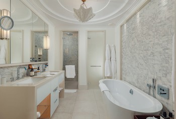 Regent Porto Montenegro & Residences