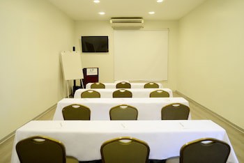 Lp Los Portales Hotel Piura