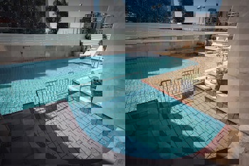 Chrielka Hotel Apartments