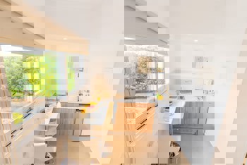 Chrielka Hotel Apartments