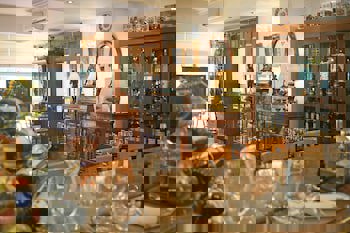 Chrielka Hotel Apartments