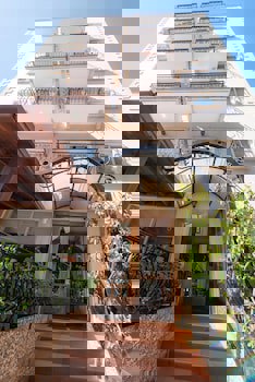 Chrielka Hotel Apartments