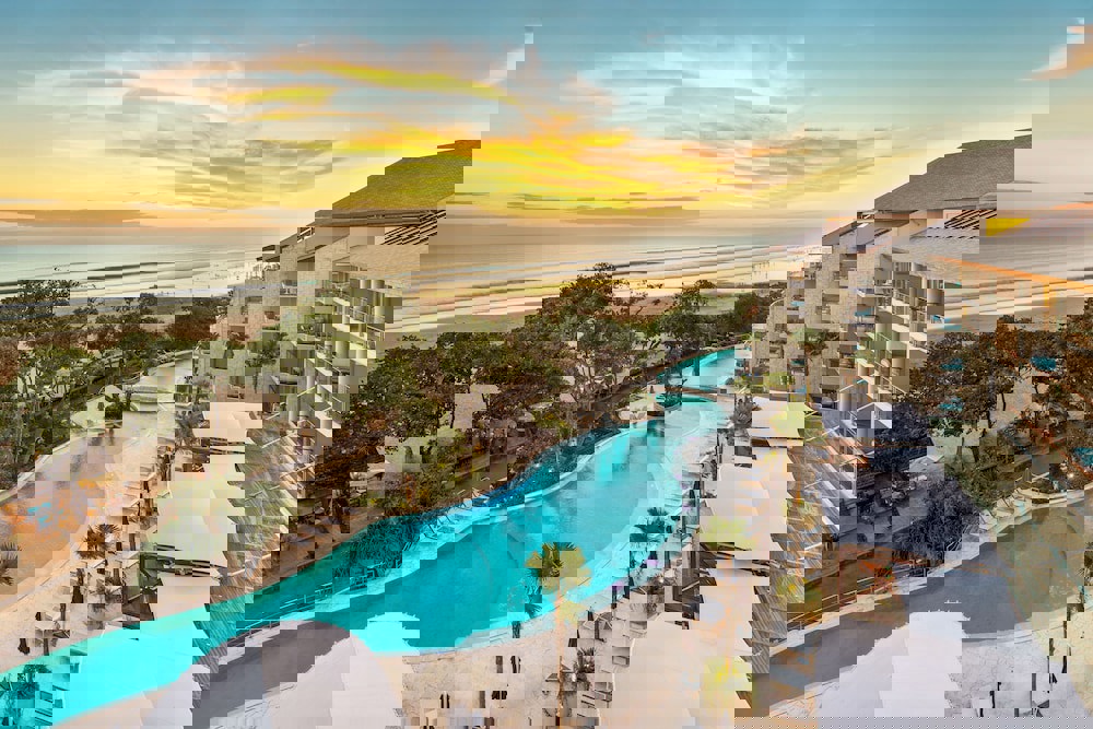 Double-Six Luxury Hotel