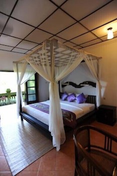 Cempaka Belimbing Villas