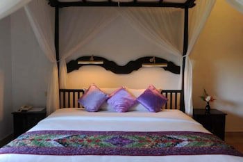 Cempaka Belimbing Villas