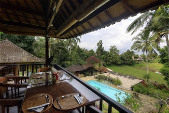Cempaka Belimbing Villas
