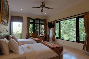 Cempaka Belimbing Villas