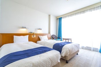 En Resort Kumejima Eef Beach Hotel