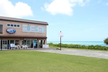 En Resort Kumejima Eef Beach Hotel