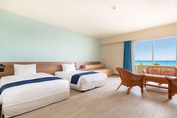 En Resort Kumejima Eef Beach Hotel