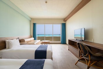 En Resort Kumejima Eef Beach Hotel