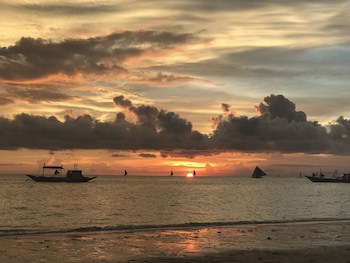 Cocoloco Boracay Beach Resort