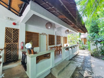 Cocoloco Boracay Beach Resort