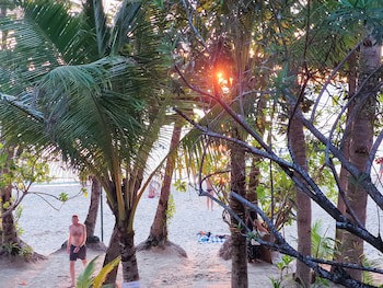 Cocoloco Boracay Beach Resort