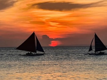 Cocoloco Boracay Beach Resort