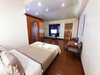 Cocoloco Boracay Beach Resort